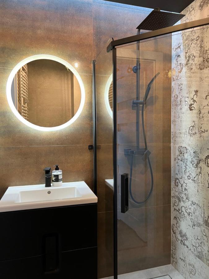 Apartament Premium Ze Zlota Wanna W Sypialni Widok Na Morze Dyskretny Taras Z Lozkiem - Baltyckie Sarbinowo 18 Kültér fotó